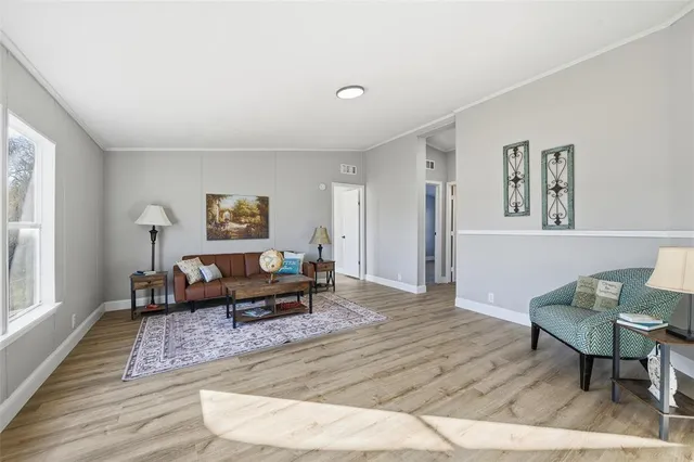 $249,999 | 111 Jody Lane, Azle, TX 76020