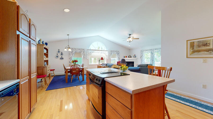 11 Knox Ridge Avenue Thomaston, ME 04861 - Photo 11 of 54 Kitchen