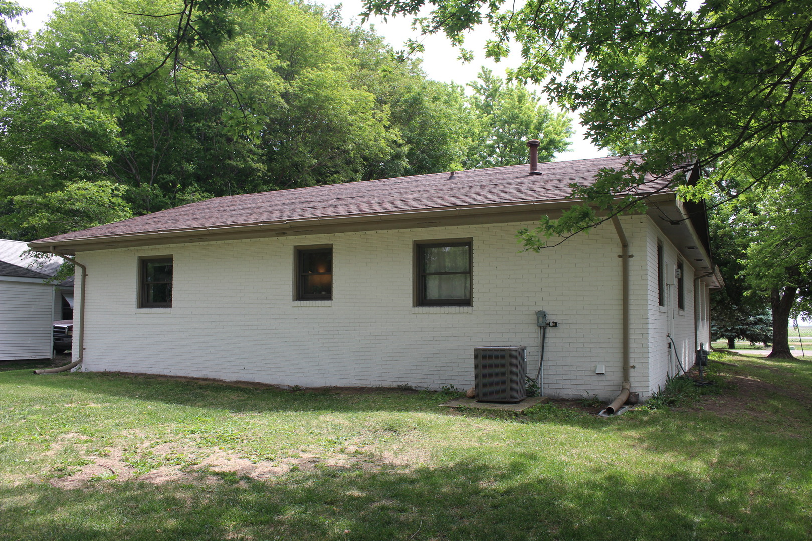 21 Ash Street Weldon, IL 61882 - Photo 6 of 30
