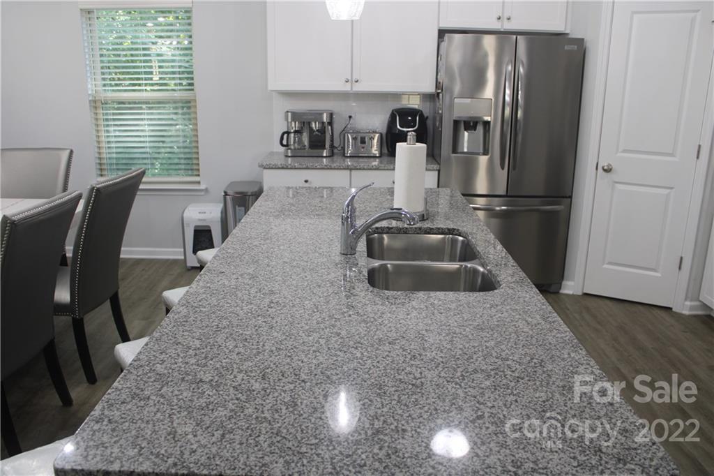 6901 Robinson Church Road, Unit 7 Charlotte, NC 28215 - Photo 8 of 27 Gallery Image 8