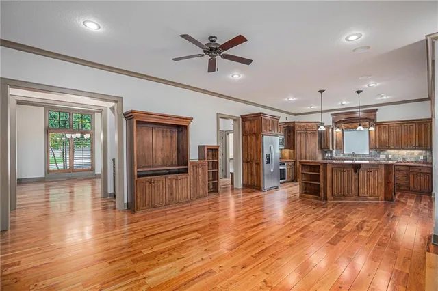 $785,000 | 9652 Pickering Street, Lenexa, KS 66227