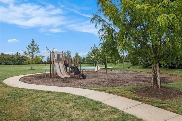 $785,000 | 9652 Pickering Street, Lenexa, KS 66227