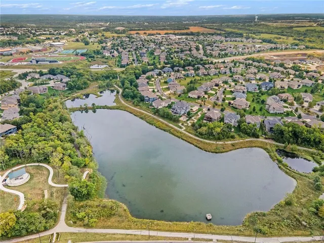 $785,000 | 9652 Pickering Street, Lenexa, KS 66227