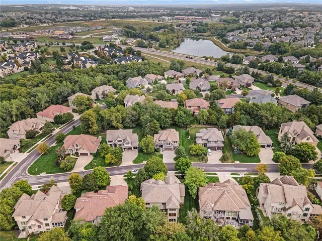 $785,000 | 9652 Pickering Street, Lenexa, KS 66227