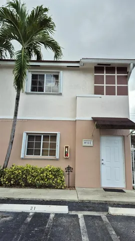 $2,700 | 8531 Southwest 109th Avenue, Miami, FL 33173