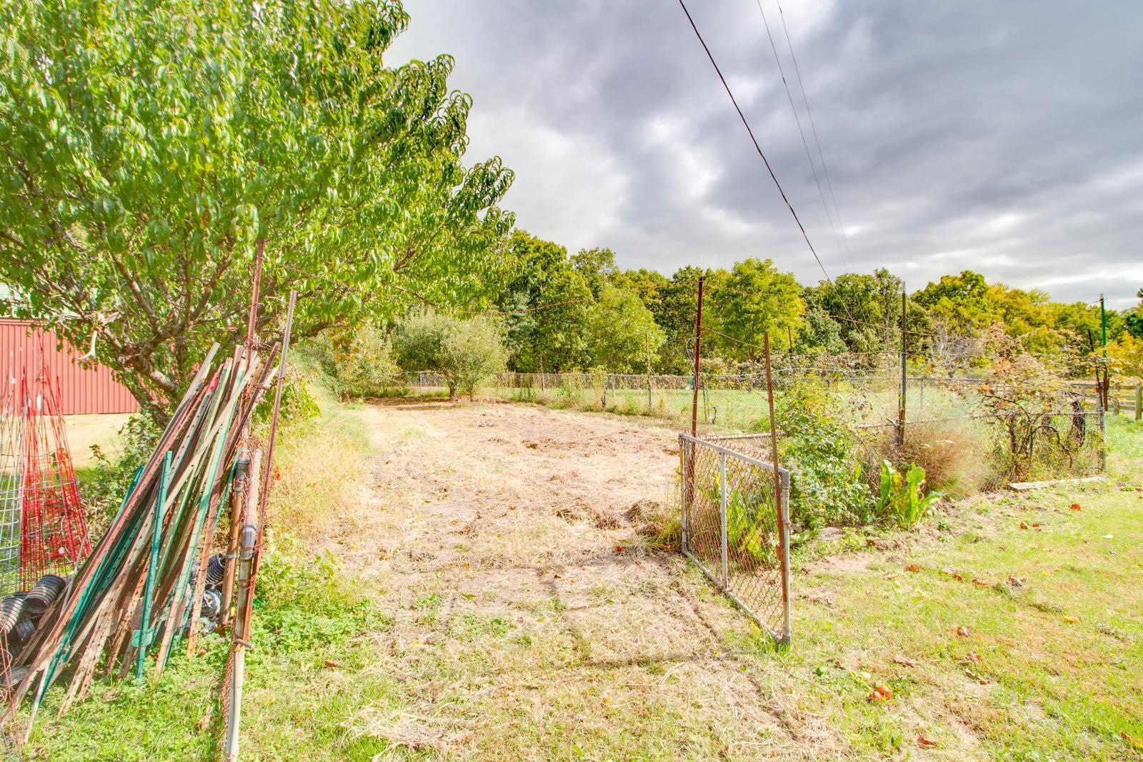 3697 Bono Road Staunton, IL 62088 - Photo 40 of 93