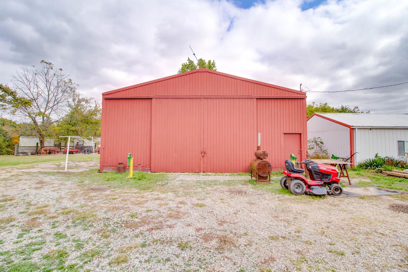 3697 Bono Road Staunton, IL 62088 - Photo 45 of 93