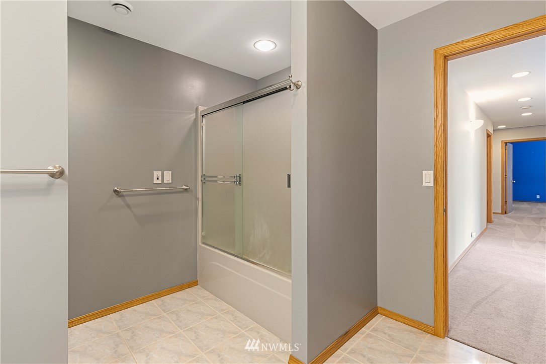 2630 North Shore Road Bellingham, WA 98226 - Photo 16 of 25 Gallery Image 16