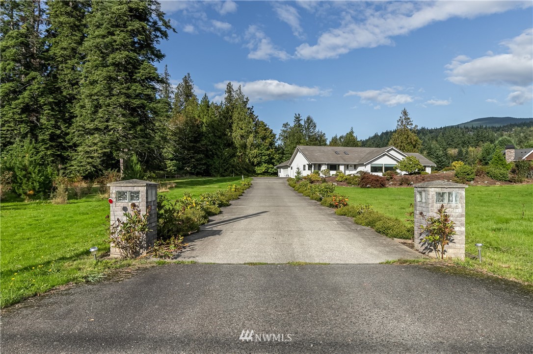 2630 North Shore Road Bellingham, WA 98226 - Photo 3 of 25 Gallery Image 3