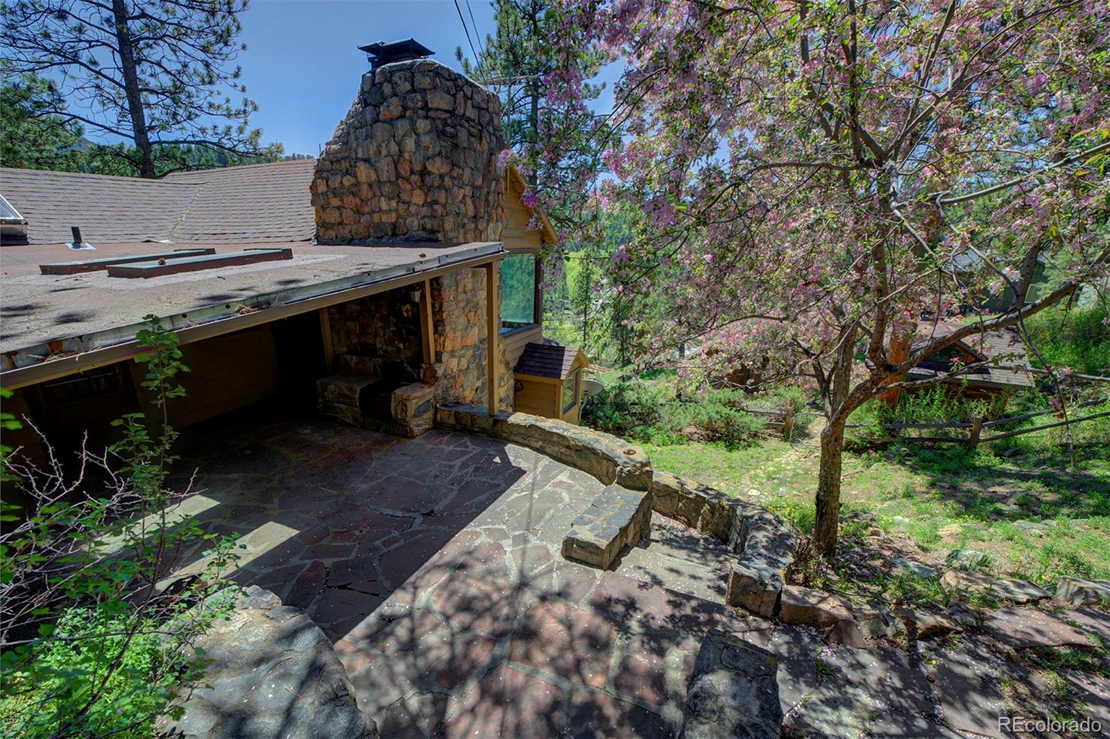 28424 Kinnikinnick Road Evergreen, CO 80439 - Photo 4 of 40 Gallery Image 4