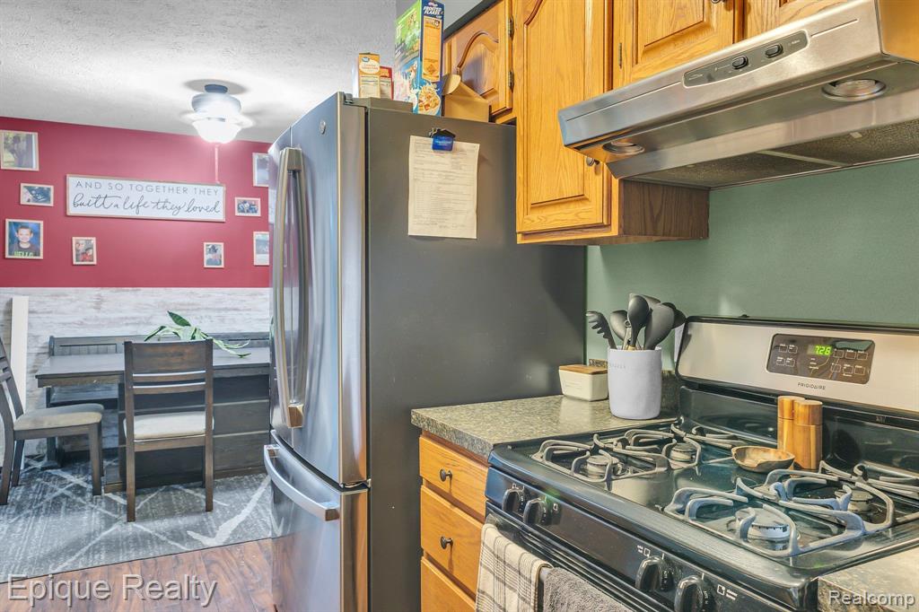 925 South Gregory Road Fowlerville, MI 48836 - Photo 18 of 36