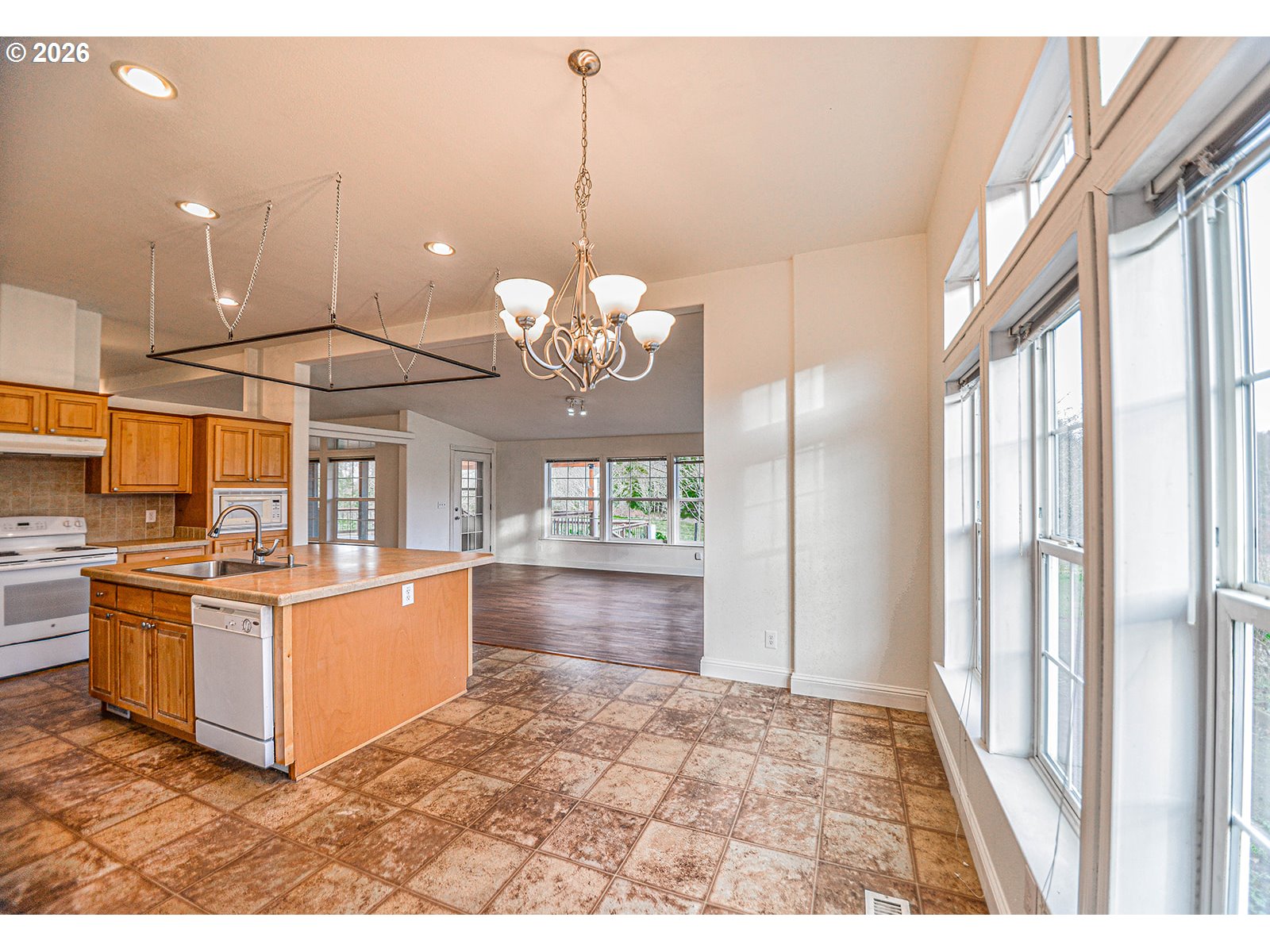 79988 Stewart Creek Road Clatskanie, OR 97016 - Photo 9 of 48 Kitchen