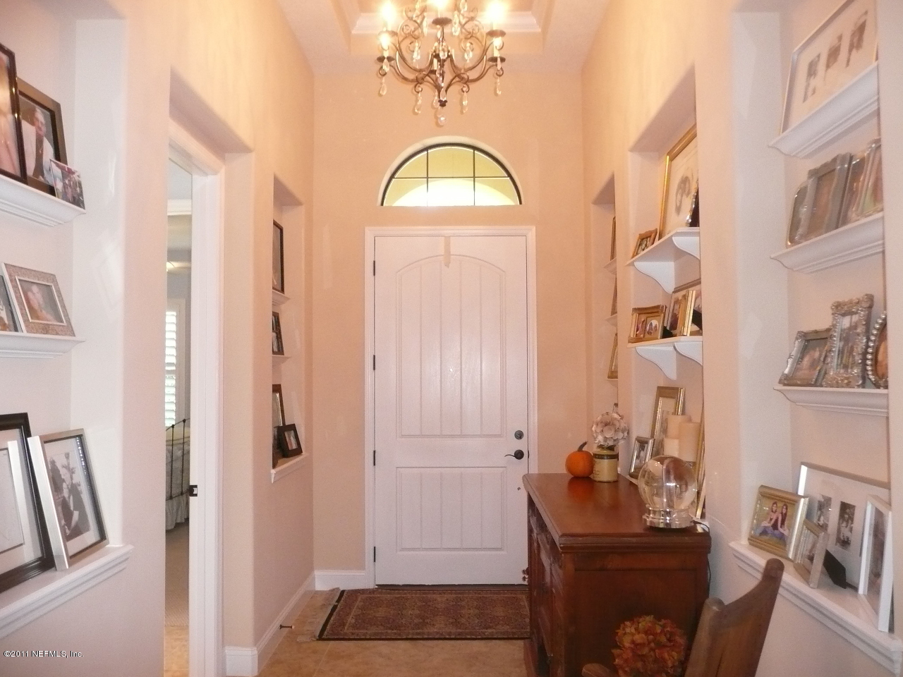 308 Mission Trace Drive St. Augustine, FL 32084 - Photo 2 of 20 a view of living room