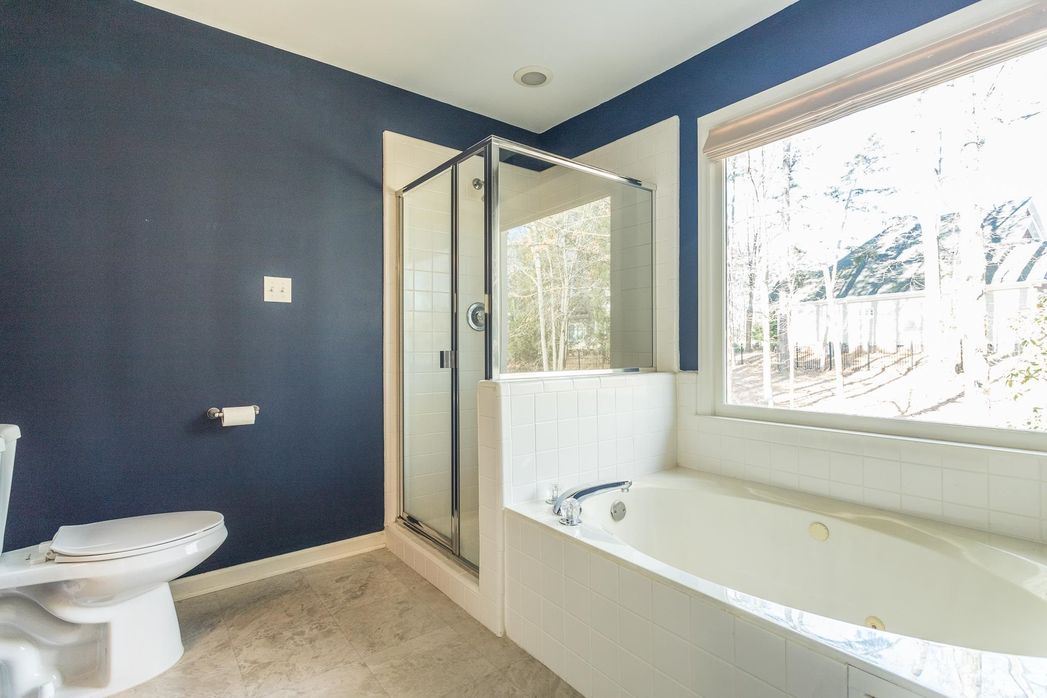 3724 Carnegie Lane Raleigh, NC 27612 - Photo 26 of 32 Owner's Bath
