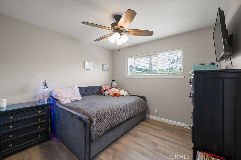 460 West Mission Road Corona, CA 92882 - Photo 28 of 41 Bedroom Upstairs #3 10x10
