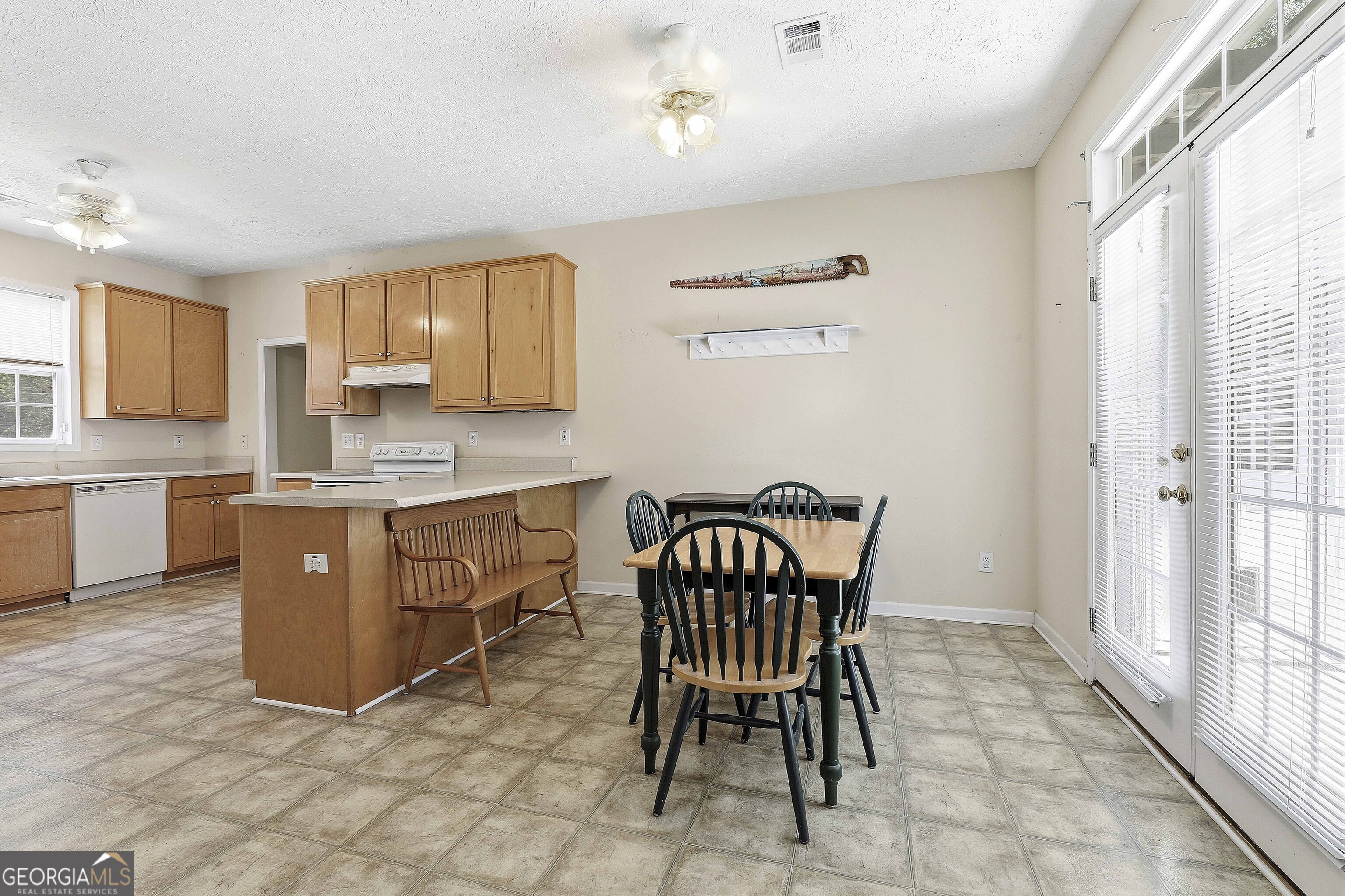 1080 Hunter Road Williamson, GA 30292 - Photo 12 of 45