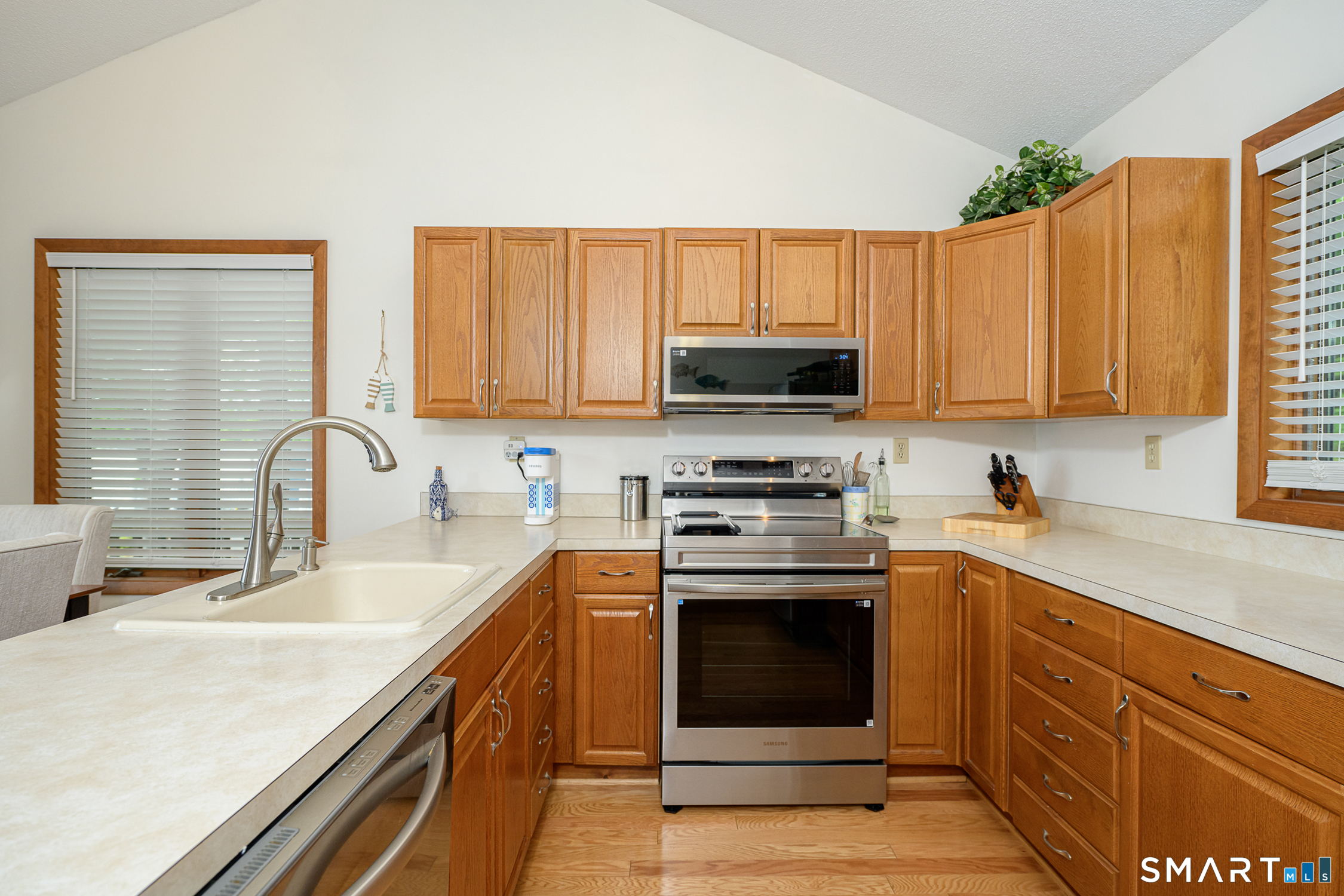 1773 Upper Maple Street Killingly, CT 06241 - Photo 8 of 40