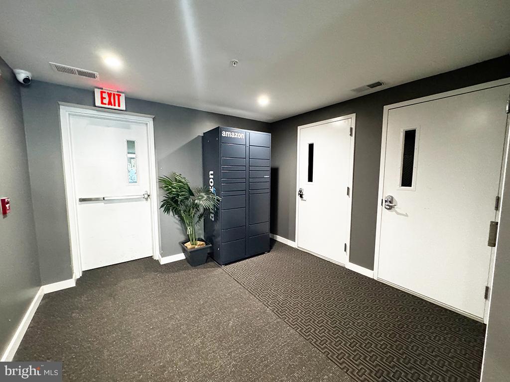 700 Roeder Road, Unit 103 Silver Spring, MD 20910 - Photo 16 of 20 Amazon locker station and two Zoom rooms.