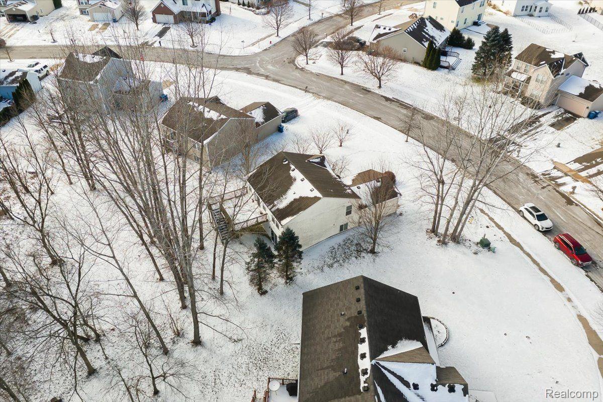 672 Hewitt Street Howell, MI 48843 - Photo 31 of 33 Gallery Image 31