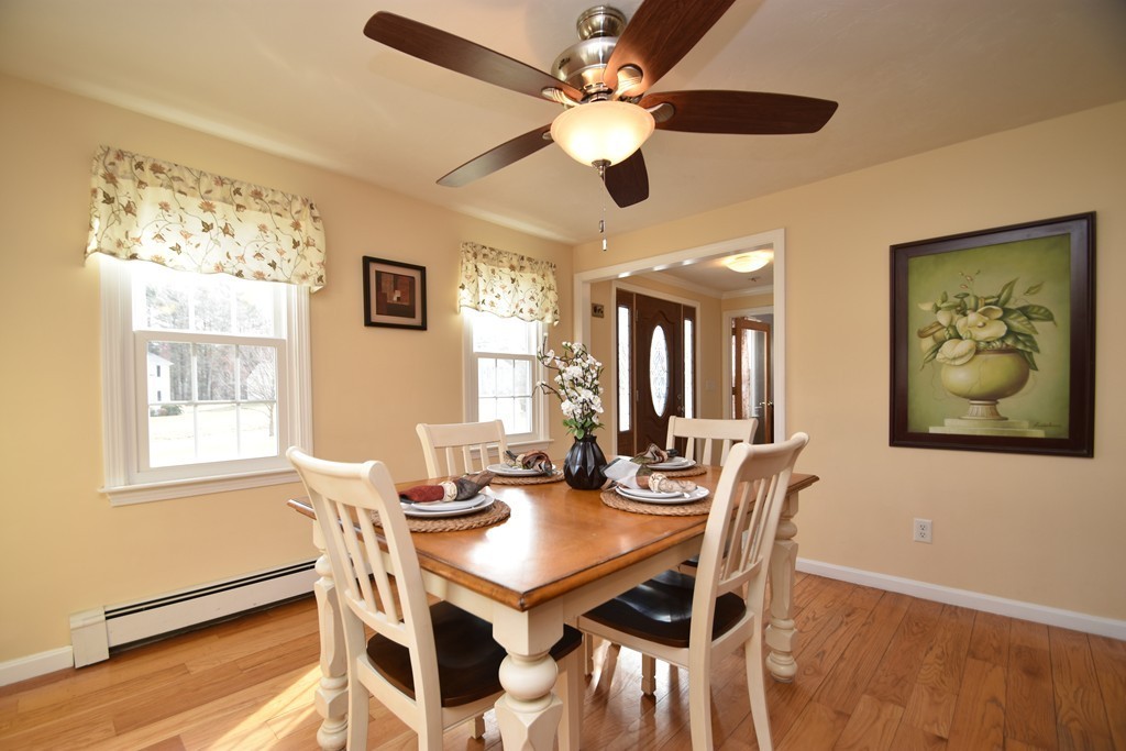 124 Planting Field Road Marshfield, MA 02050 - Photo 3 of 20 Gallery Image 3