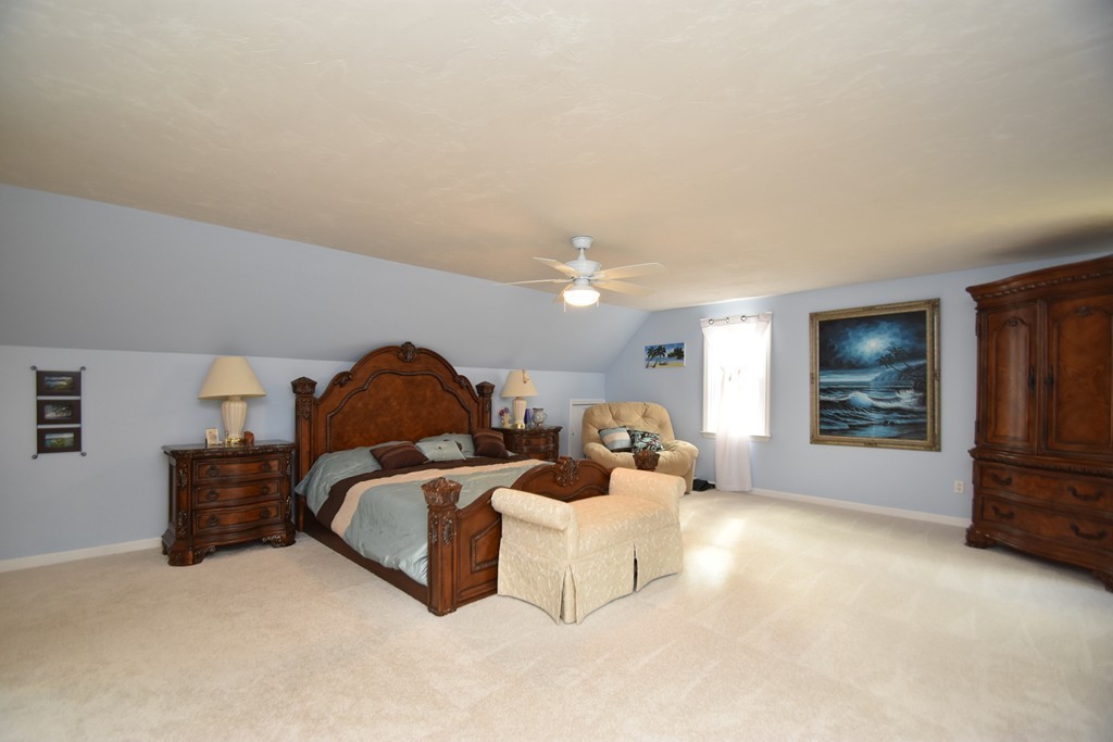 124 Planting Field Road Marshfield, MA 02050 - Photo 8 of 20 Gallery Image 8