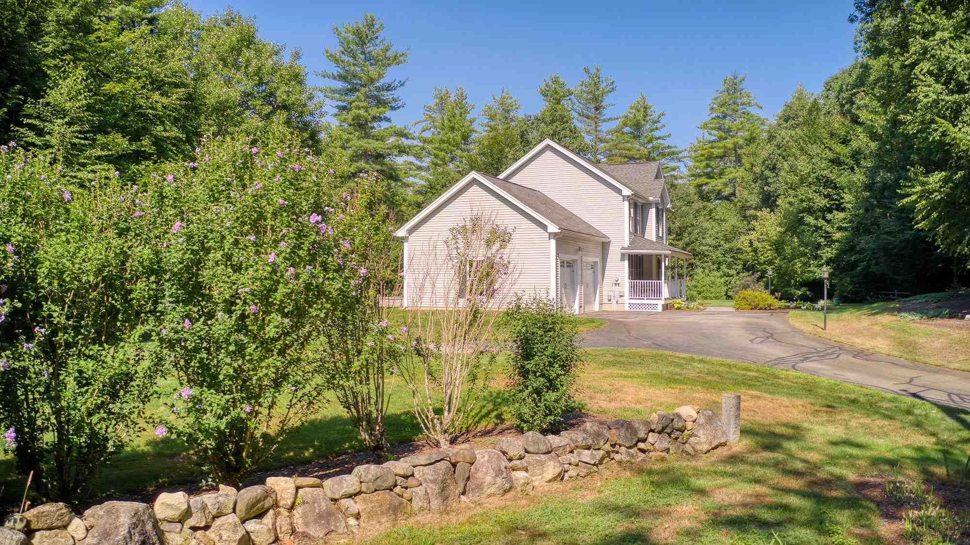 588 Bedford Road New Boston, NH 03070 - Photo 2 of 36