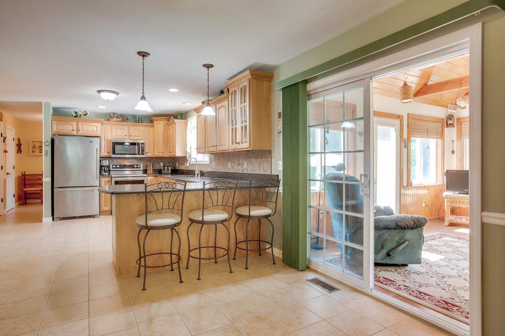 588 Bedford Road New Boston, NH 03070 - Photo 14 of 36