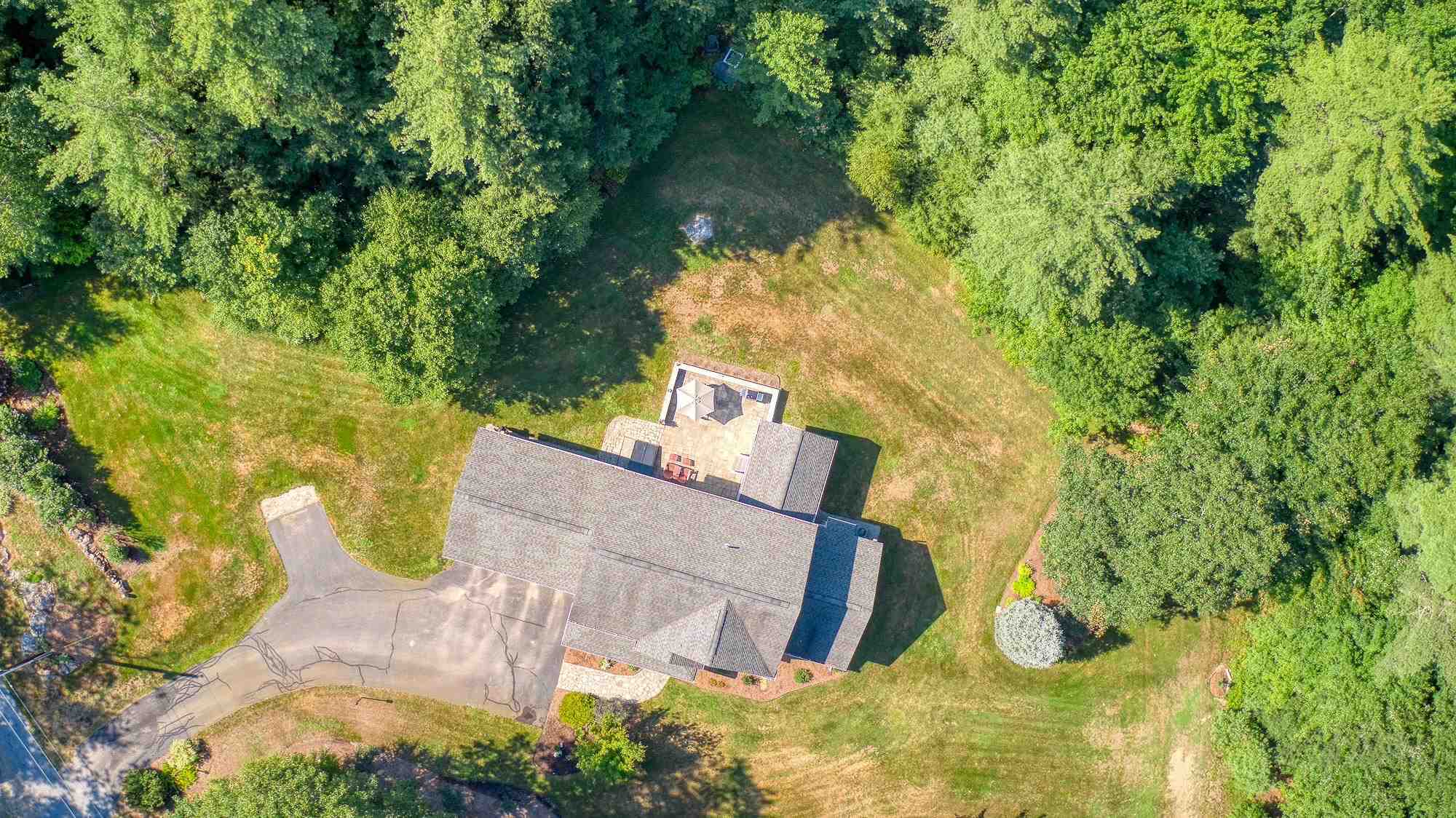 588 Bedford Road New Boston, NH 03070 - Photo 3 of 36