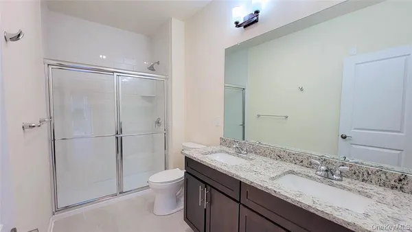 $3,095 | 260 West Main Street, Unit 11, Goshen, NY 10924