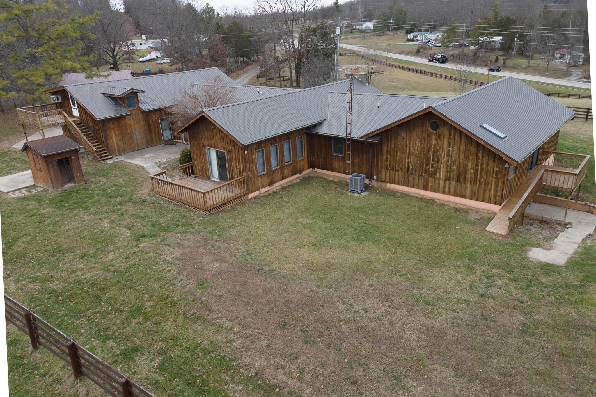8594 Morehead Road Flemingsburg, KY 41041 - Photo 4 of 36