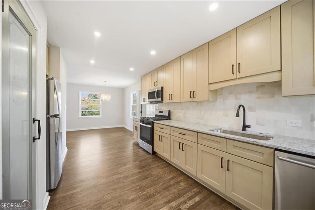 2283 Scotty Circle Decatur, GA 30032 - Photo 11 of 24