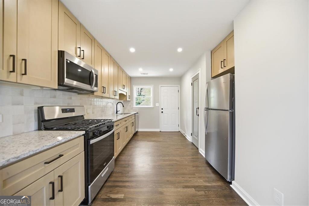 2283 Scotty Circle Decatur, GA 30032 - Photo 12 of 24