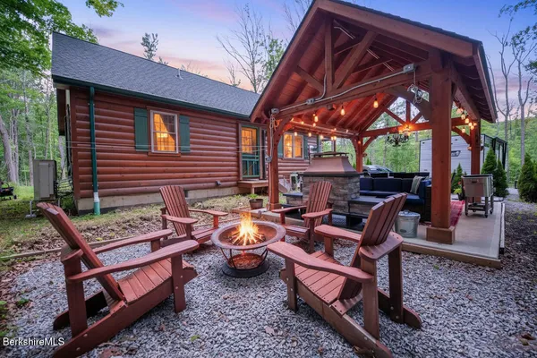 $499,000 | 345 Friar Tuck Drive, Becket, MA 01223