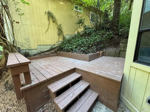 a view of an outdoor space with seating area