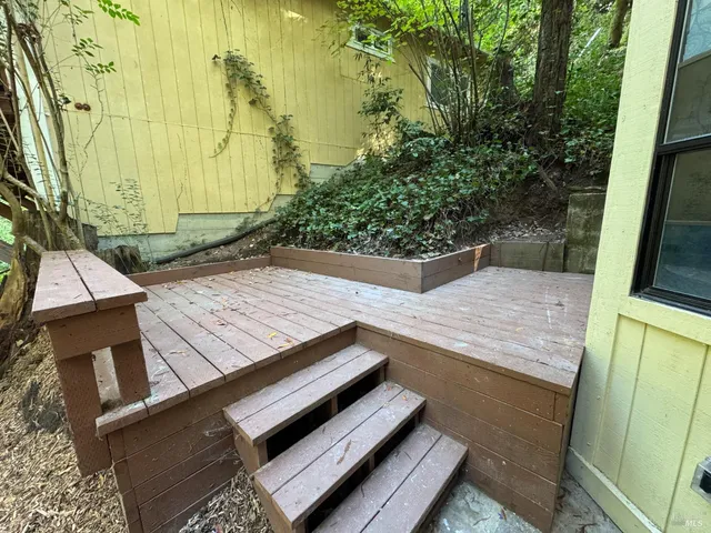 a view of an outdoor space with seating area