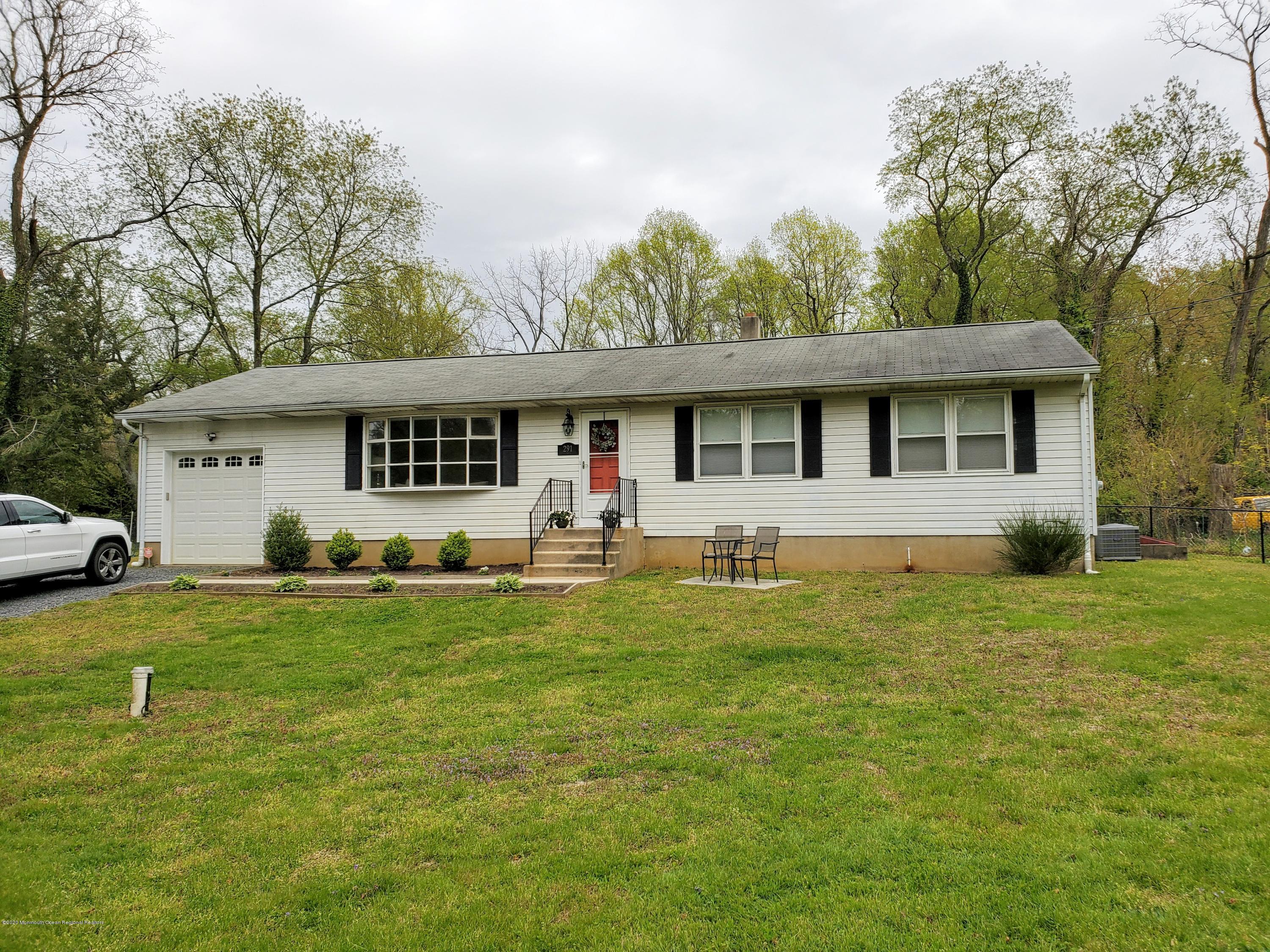 291 Sykesville Road Chesterfield, NJ 08515 - Photo 1 of 33 20200429_142333~2