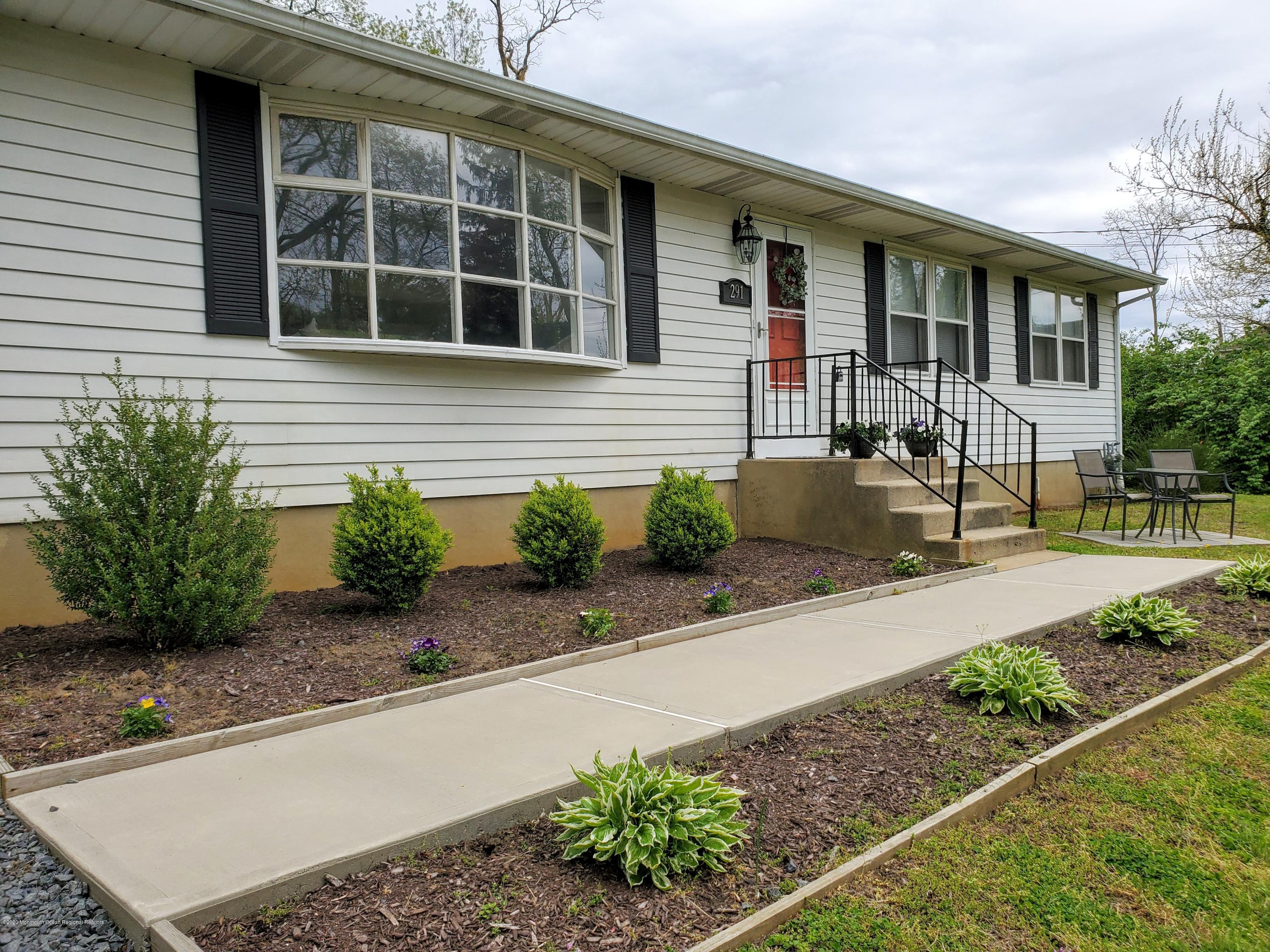 291 Sykesville Road Chesterfield, NJ 08515 - Photo 2 of 33 20200429_142424~2