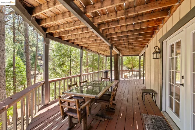a view of a lake with houses