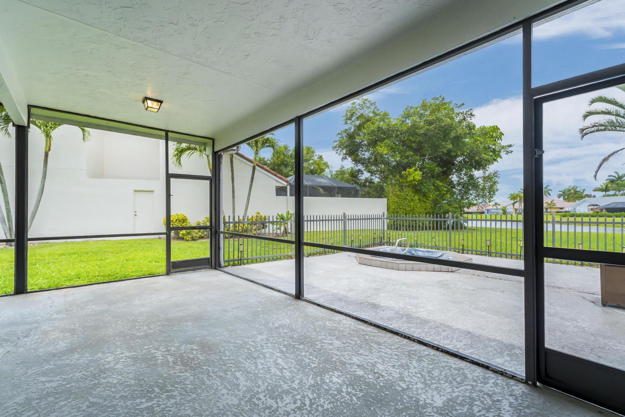 19325 Cherry Hills Terrace Boca Raton, FL 33498 - Photo 53 of 75 044