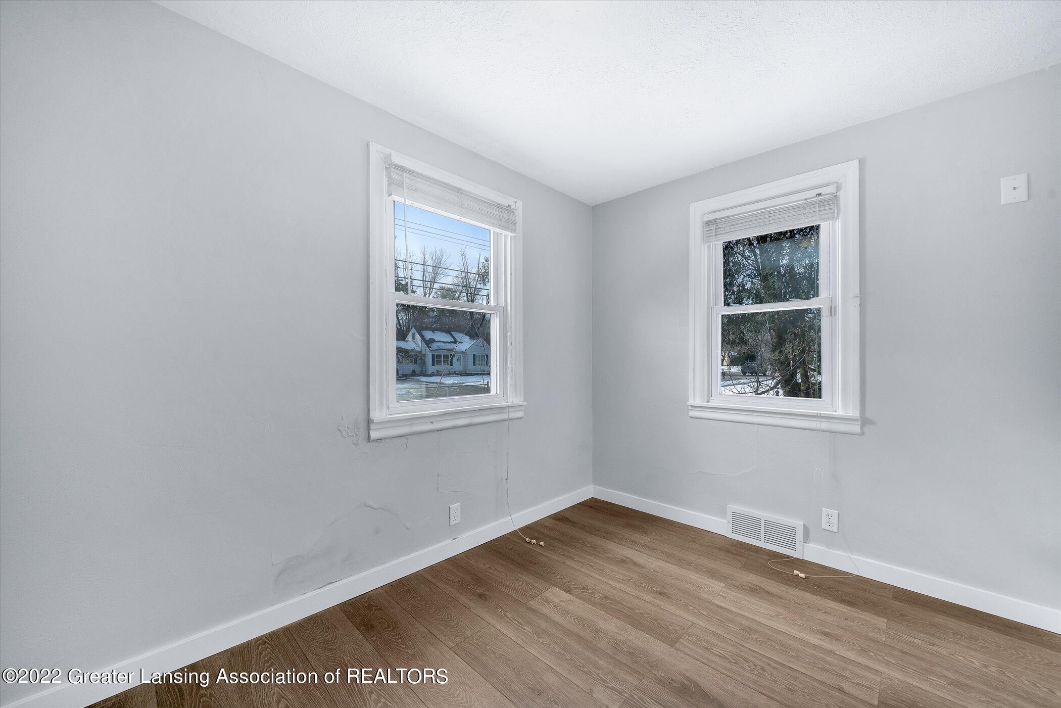 400 West Miller Road Lansing, MI 48911 - Photo 10 of 35 10