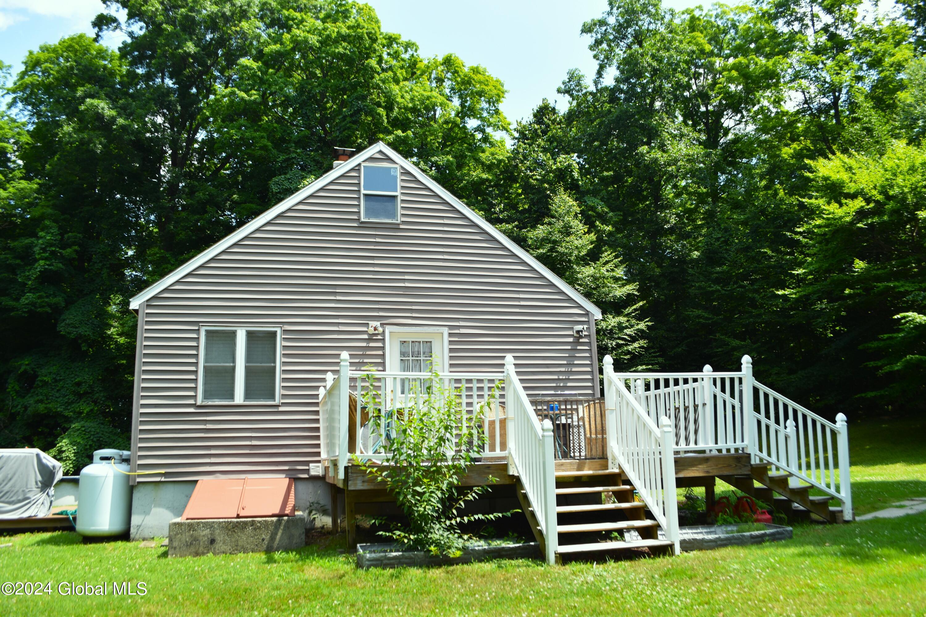153 Wood Road Easton, NY 12154 - Photo 13 of 29 DSC_0021
