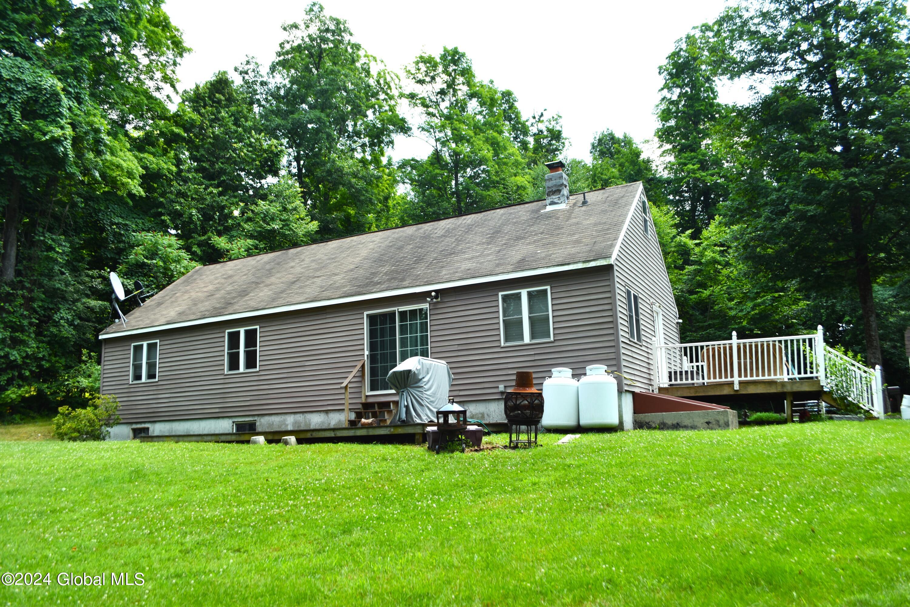 153 Wood Road Easton, NY 12154 - Photo 10 of 29 DSC_0018