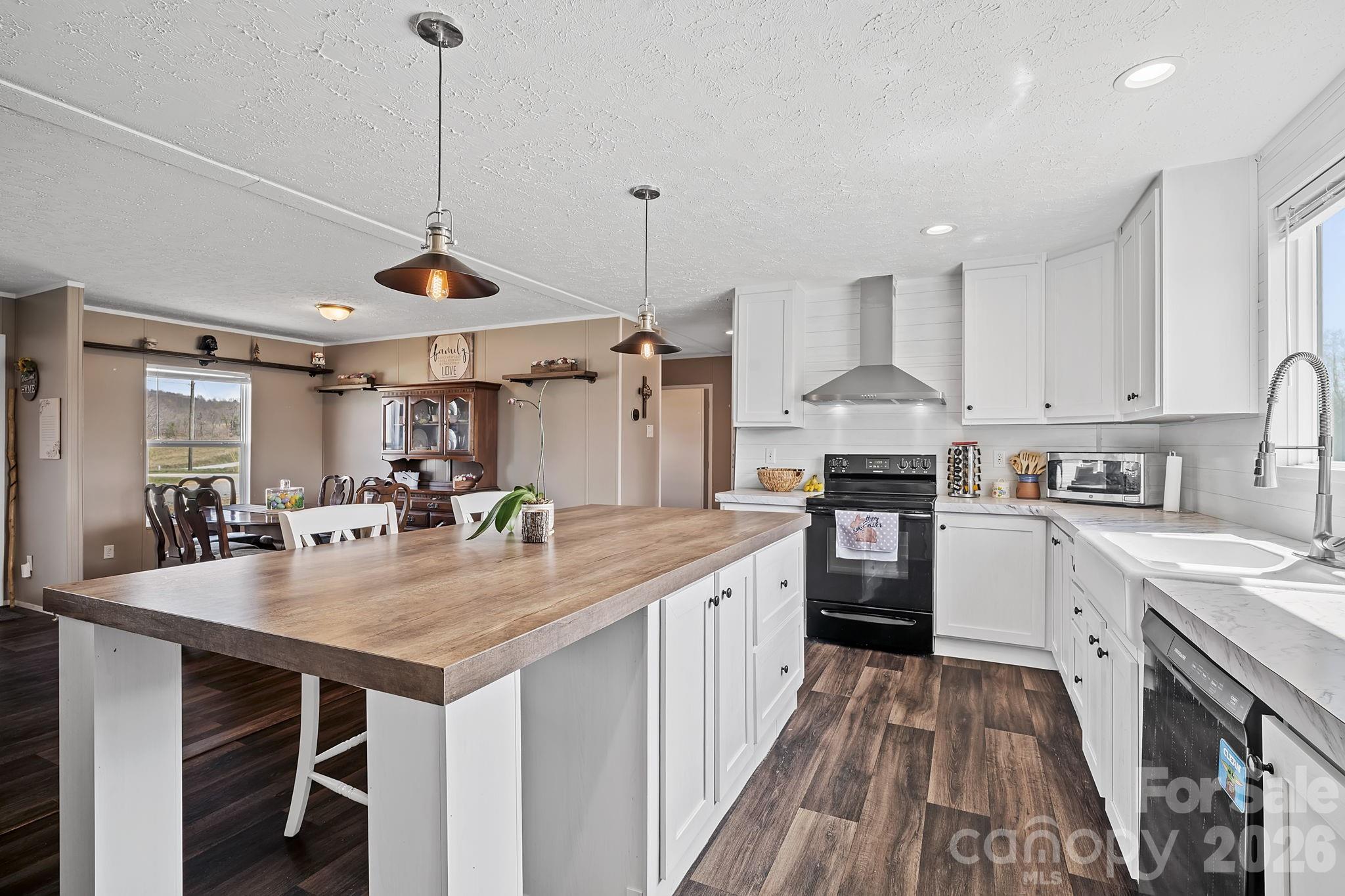 59 Alberto Way Hendersonville, NC 28792 - Photo 8 of 27