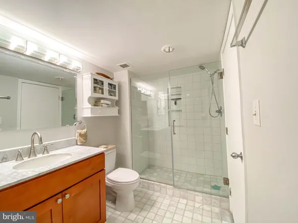 $2,900 | 1230 23rd Street Northwest, Unit 902, Washington, DC 20037