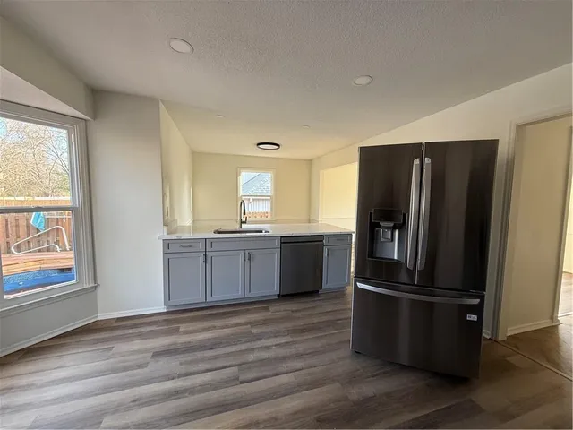 $525,000 | 8512 West 98th Street, Overland Park, KS 66212