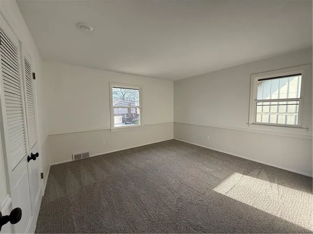 $525,000 | 8512 West 98th Street, Overland Park, KS 66212