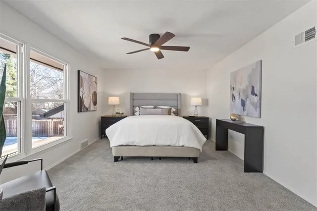 $525,000 | 8512 West 98th Street, Overland Park, KS 66212