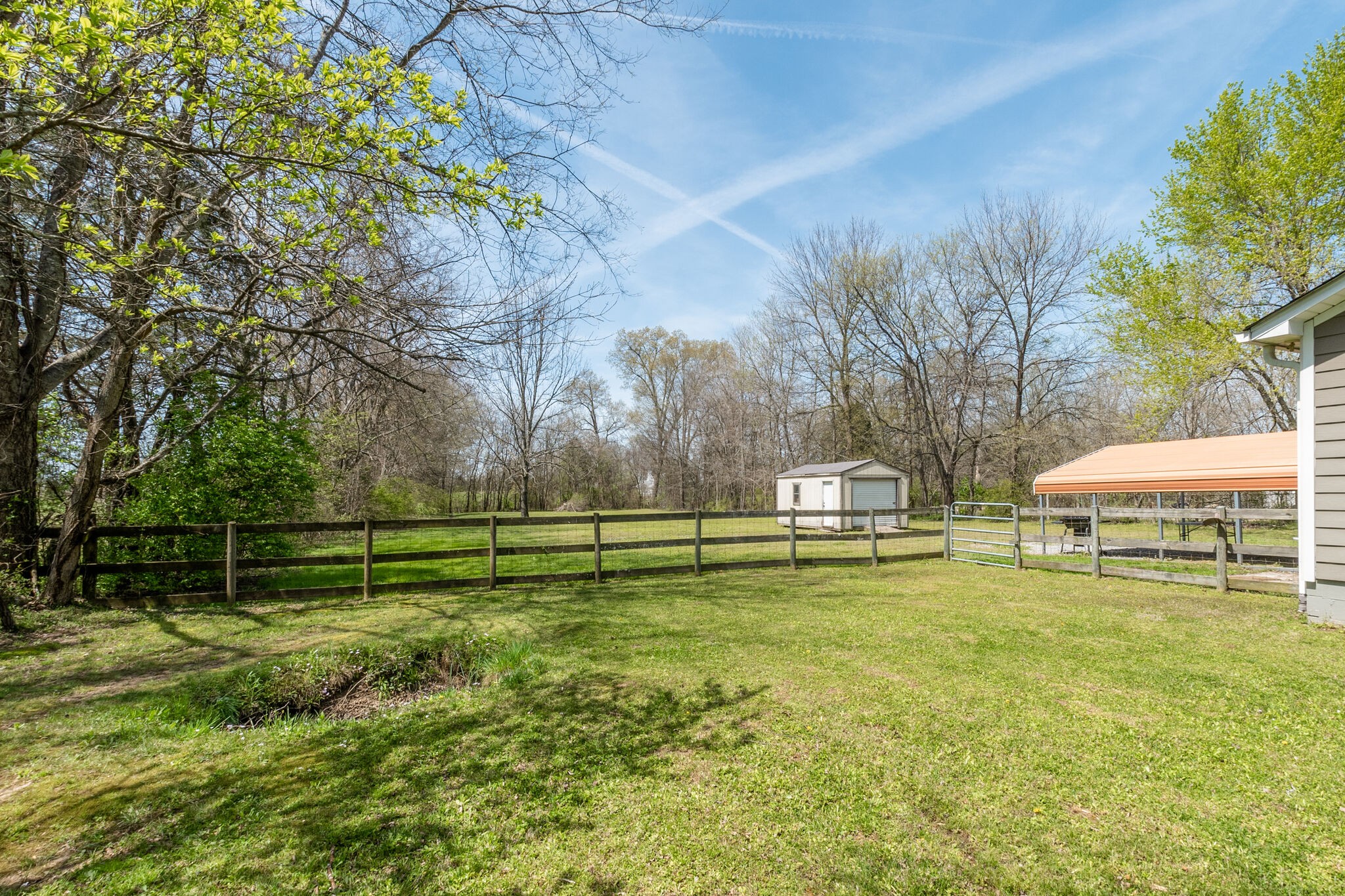 2491 Double Log Cabin Road Lebanon, TN 37087 - Photo 26 of 31 a swimming pool with wooden fence