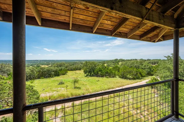 $795,000 | 123 West Northridge Dr Mountain, Mountain Home, TX 78058