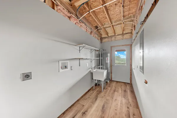 $795,000 | 123 West Northridge Dr Mountain, Mountain Home, TX 78058